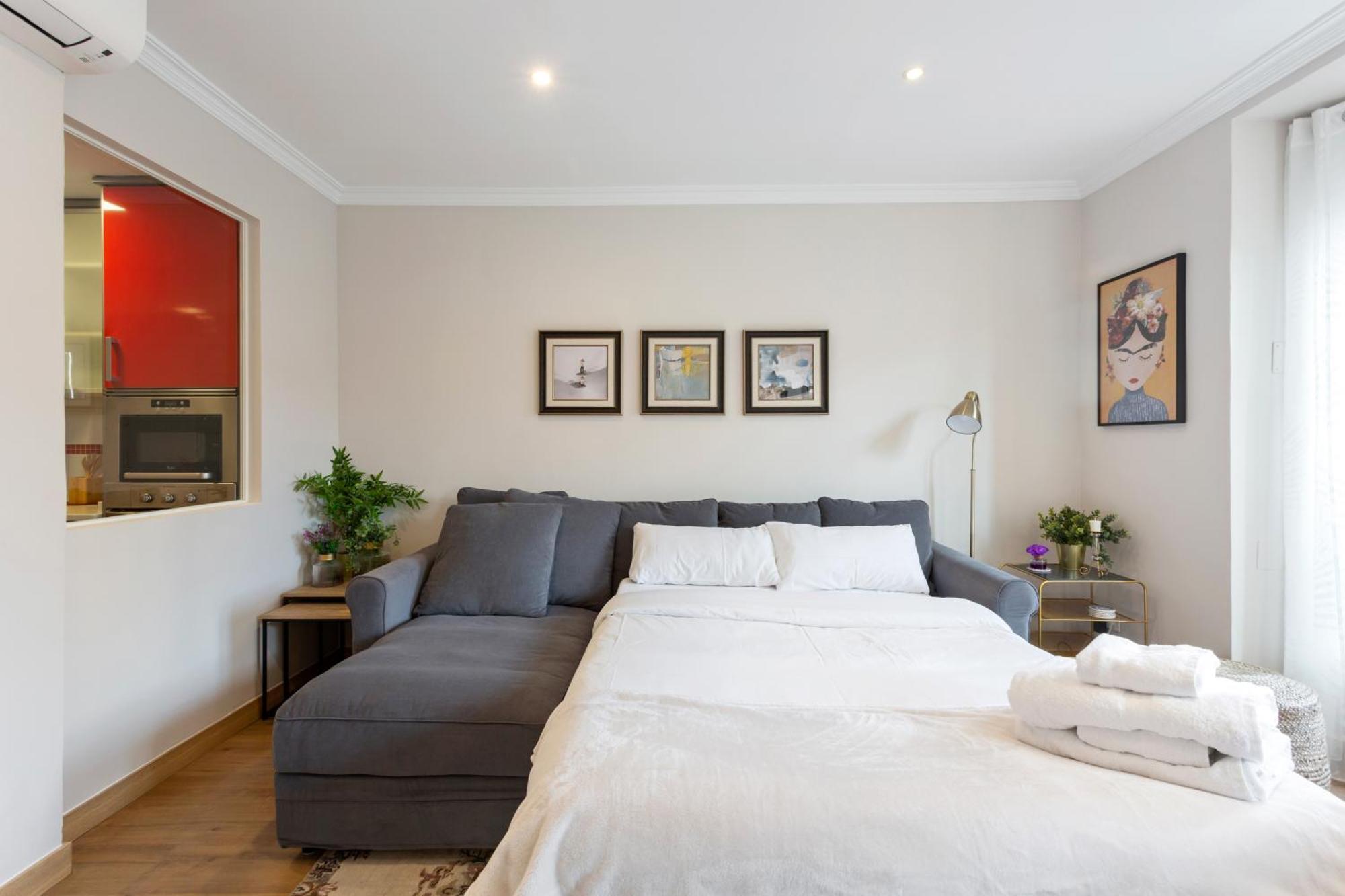 Elegant 1 Bedroom Apartment In The Heart Of Centro Madrid Ngoại thất bức ảnh