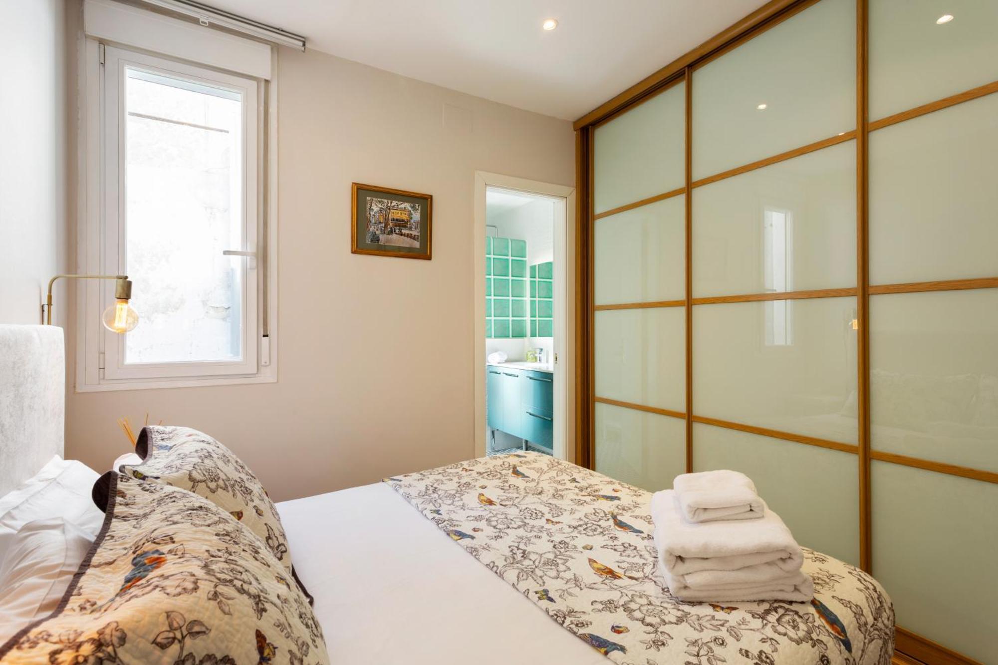Elegant 1 Bedroom Apartment In The Heart Of Centro Madrid Ngoại thất bức ảnh