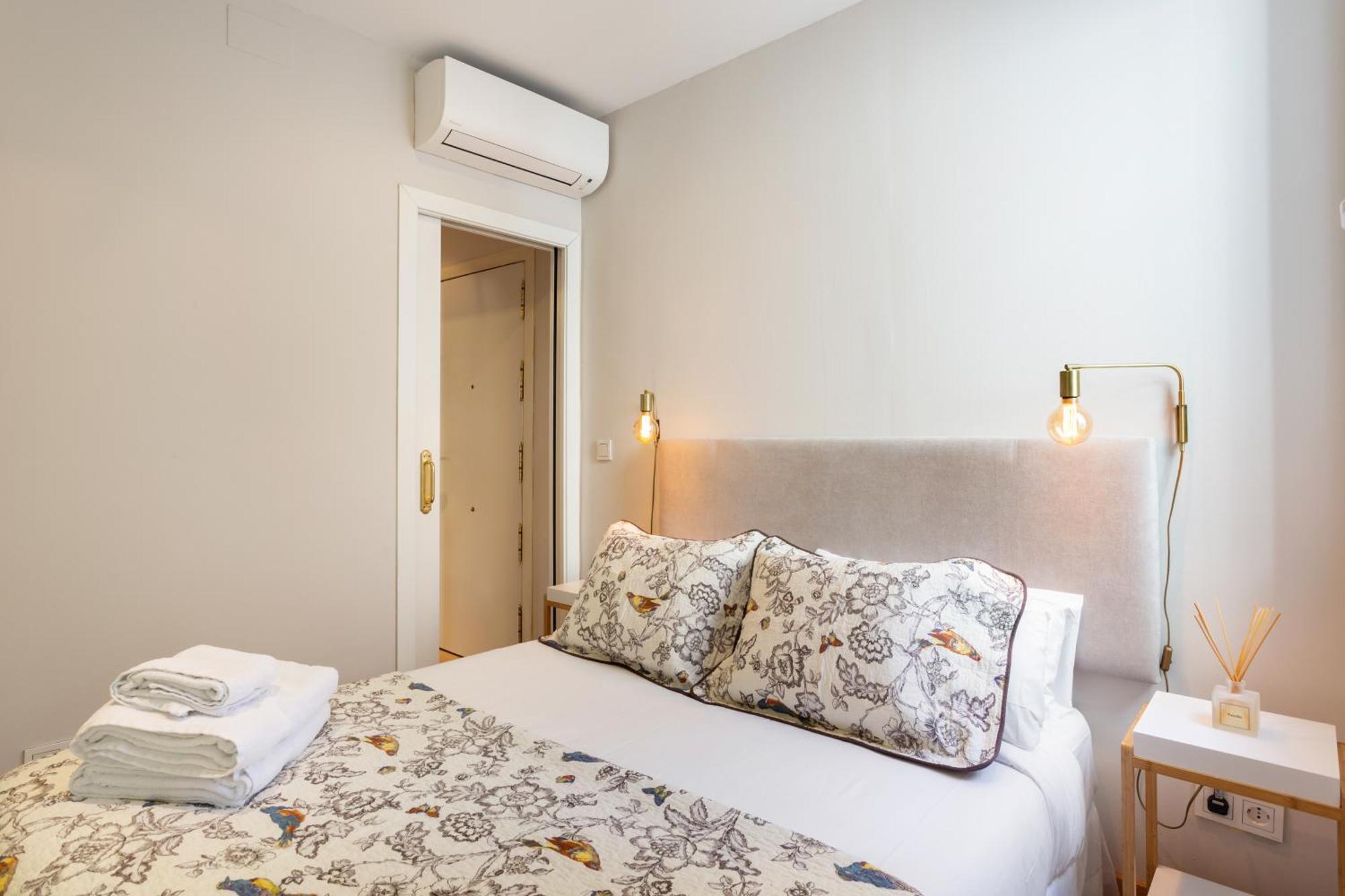 Elegant 1 Bedroom Apartment In The Heart Of Centro Madrid Ngoại thất bức ảnh