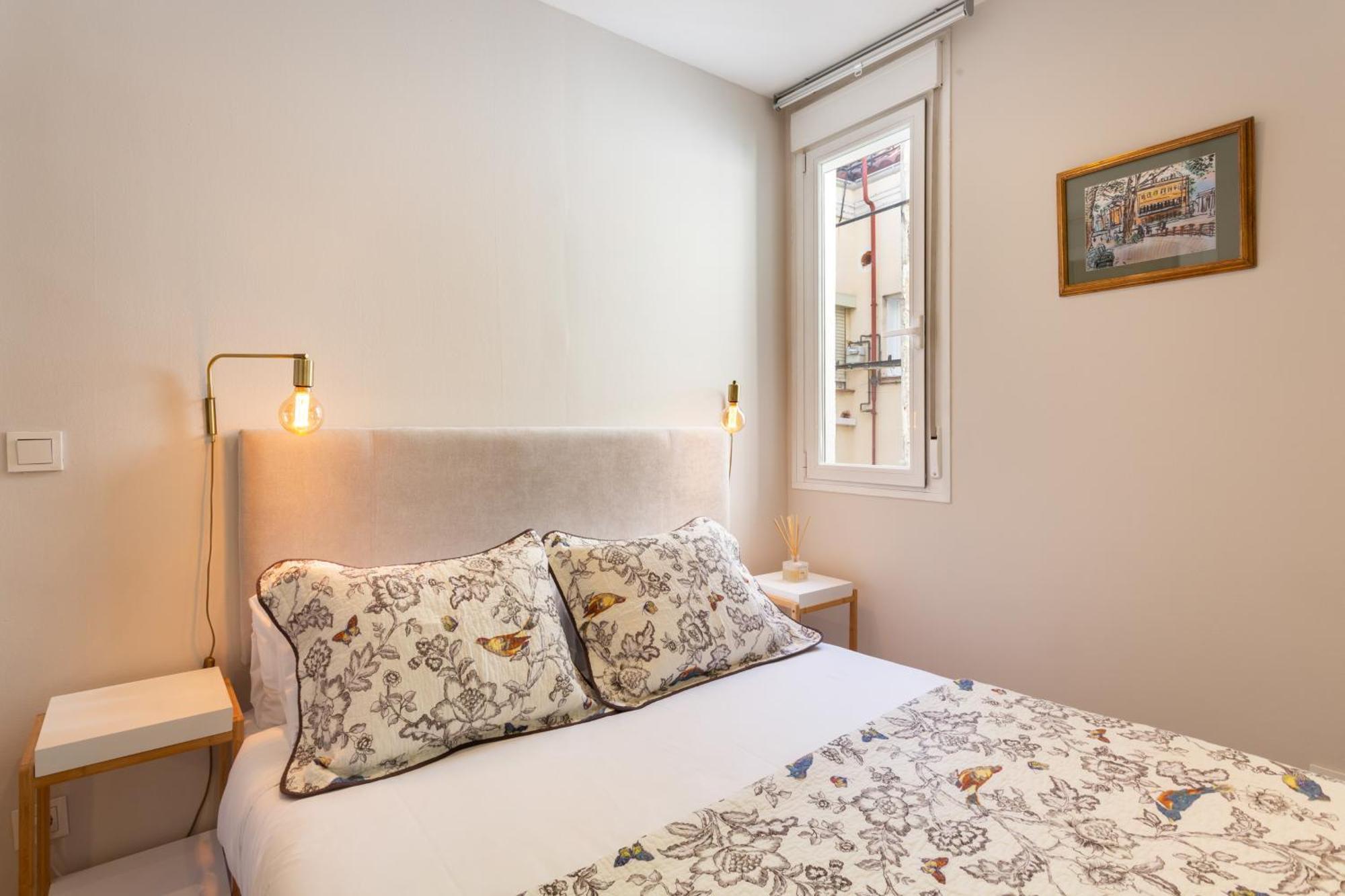 Elegant 1 Bedroom Apartment In The Heart Of Centro Madrid Ngoại thất bức ảnh